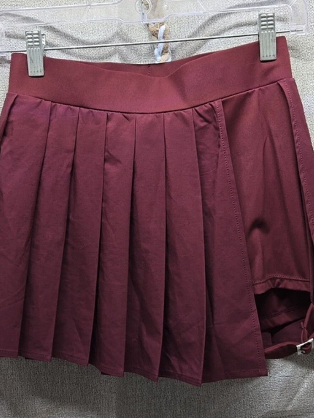 Halara Breezeful Pleated Skort With Buckle